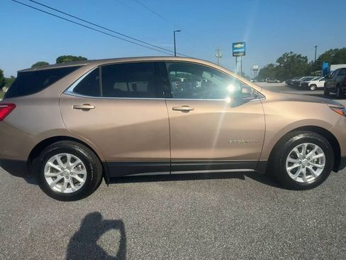 Used 2019 Chevrolet Equinox LT FWD image 9