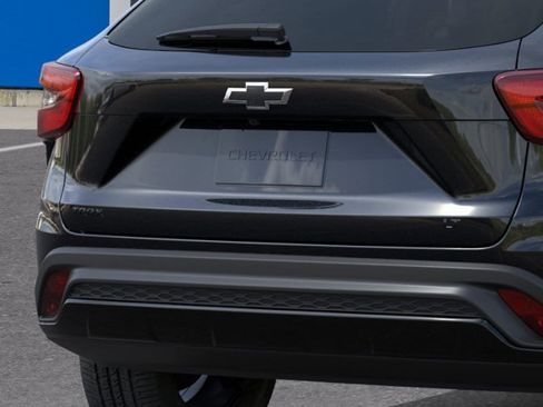 New 2026 Chevrolet Trax LT FWD image 14