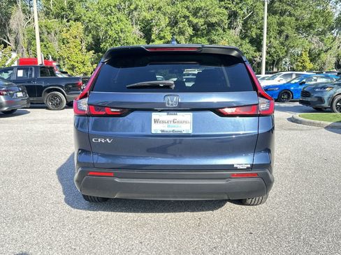 Used 2024 Honda CR-V EX image 5