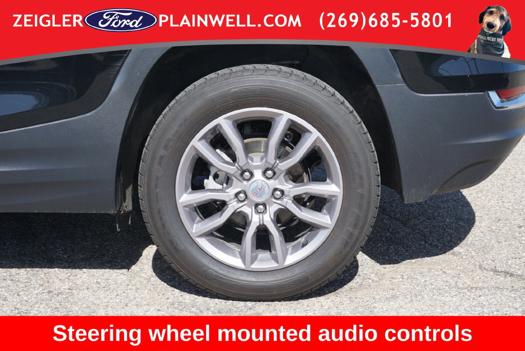 Used 2024 GMC Terrain SLT AWD/4WD image 9