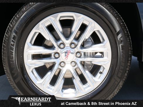 Used 2021 GMC Yukon SLT w/ SLT Luxury Plus Package AWD/4WD image 19