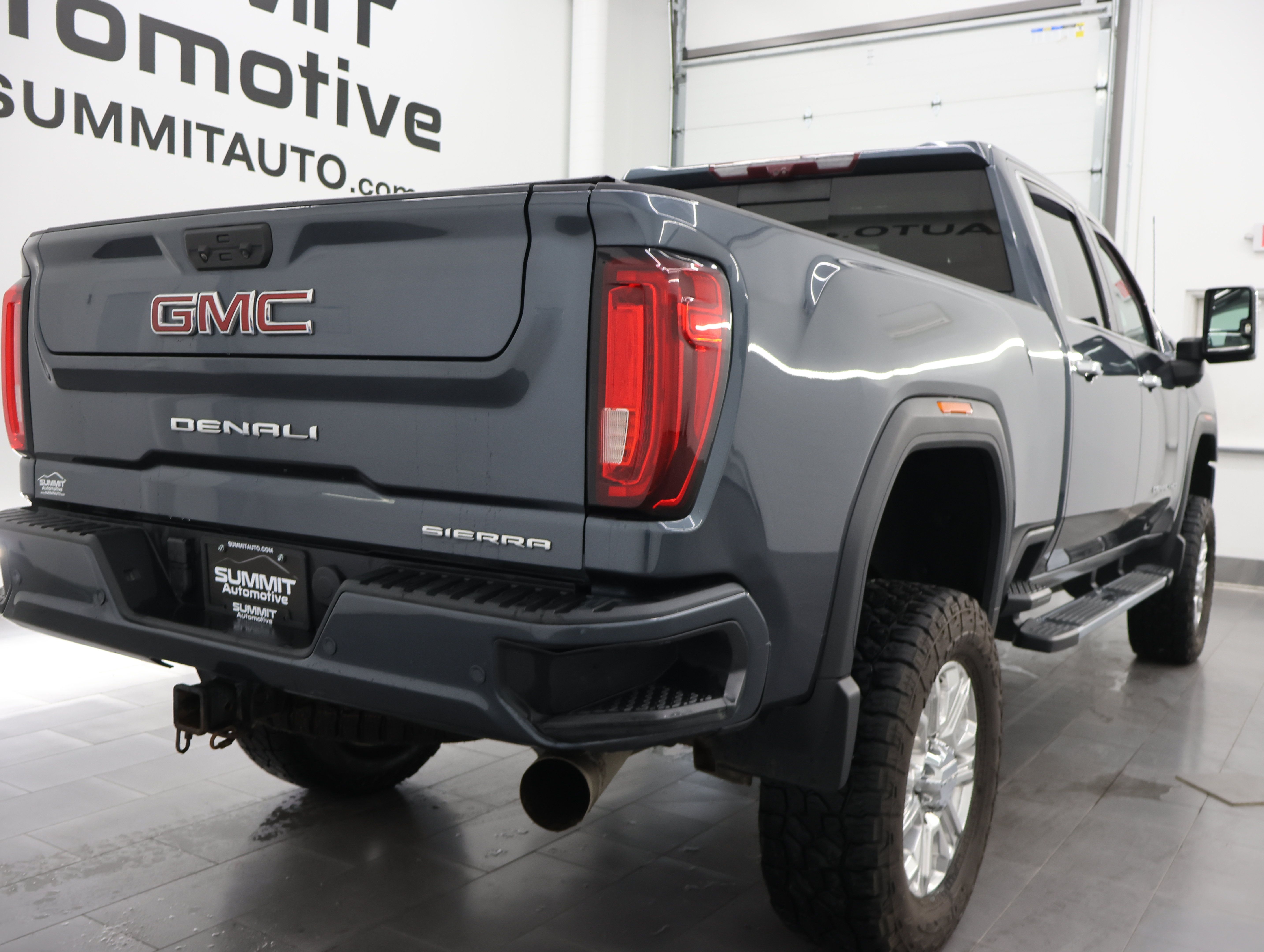 Used 2020 GMC Sierra 2500 Denali w/ Denali Ultimate Package AWD/4WD image 4