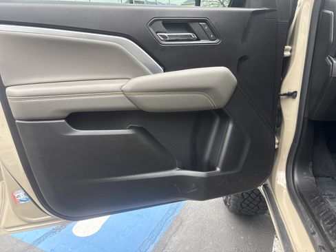 Used 2024 Chevrolet Colorado ZR2 w/ Technology Package image 15