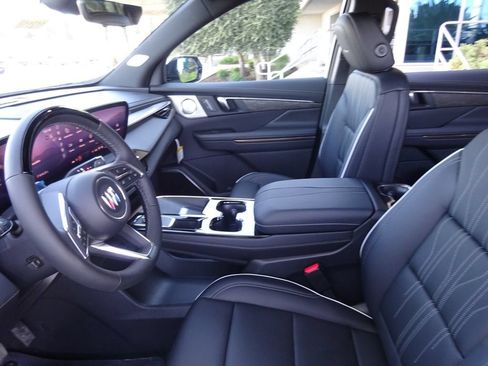 New 2026 Buick Enclave Avenir w/ Super Cruise Package FWD image 12