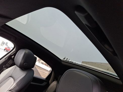 Used 2024 Porsche Cayenne Coupe image 14