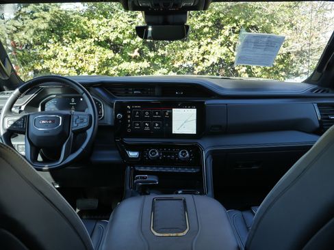 Used 2022 GMC Sierra 1500 AT4X image 28