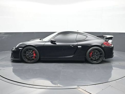 Certified 2016 Porsche Cayman GT4 RWD image 2