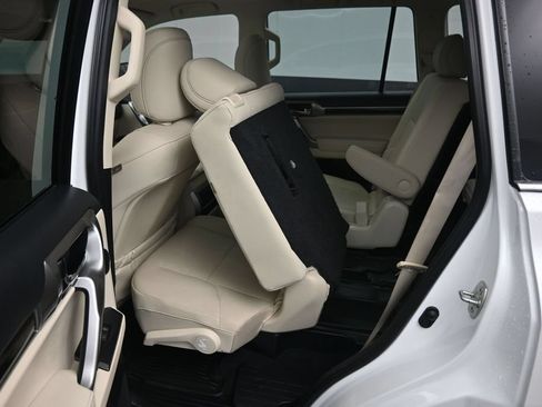 Used 2023 Lexus GX 460 Premium AWD/4WD image 31