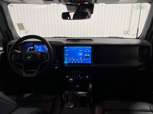 Used 2024 Ford Bronco Badlands image 19