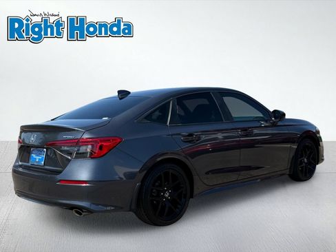 Used 2024 Honda Civic Sport image 8
