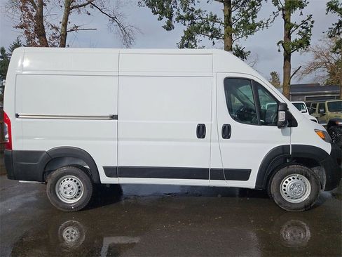 New 2026 RAM ProMaster 1500 w/ Advanced Safety Group image 8