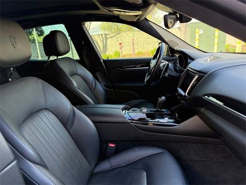 Used 2018 Maserati Levante S image 20