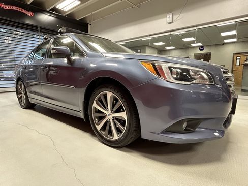 Used 2017 Subaru Legacy 2.5i Limited image 17