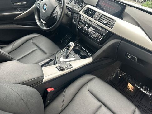 Used 2017 BMW 320i Sedan image 14
