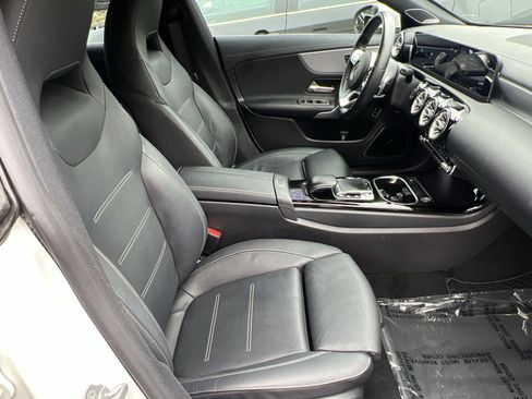 Used 2020 Mercedes-Benz CLA 250 4MATIC image 23