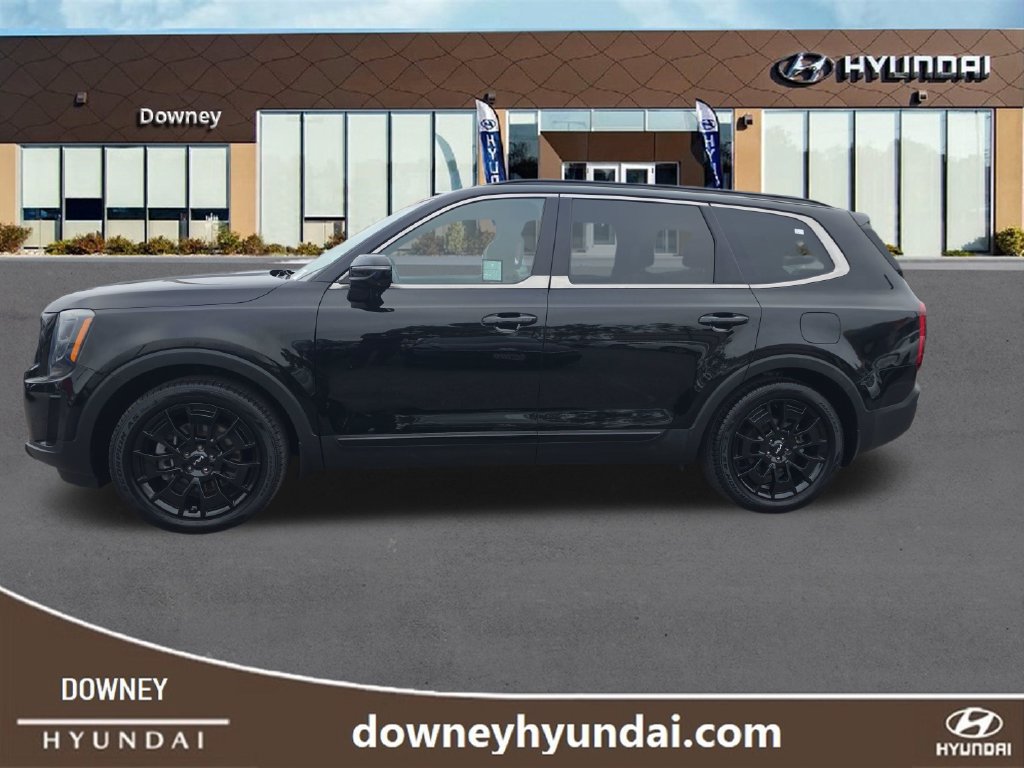 Used 2022 Kia Telluride SX w/ Nightfall Edition Package AWD/4WD image 2