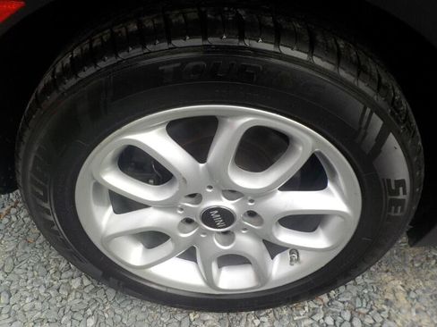 Used 2017 MINI Cooper Clubman image 25