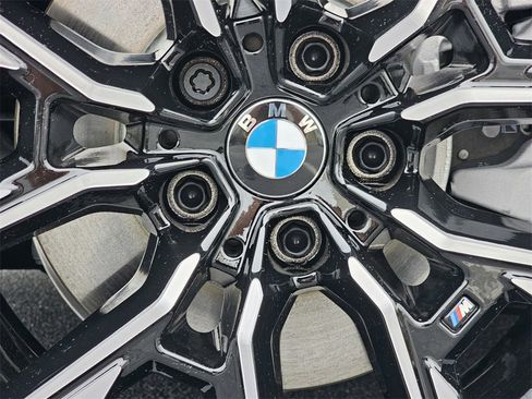 Used 2025 BMW i4 eDrive40 w/ M Sport Package image 11