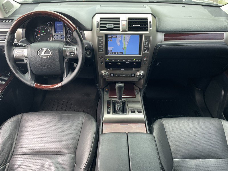 Used 2017 Lexus GX 460 Premium w/ Premium Package AWD/4WD image 14