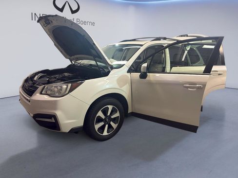 Used 2018 Subaru Forester 2.5i Premium w/ Popular Package #3A AWD/4WD image 11