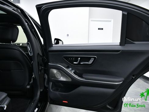 Used 2023 Mercedes-Benz S 500 4MATIC image 44