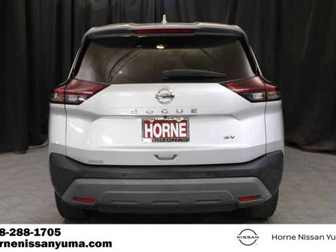 Used 2021 Nissan Rogue SV image 14
