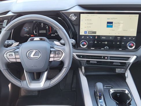 Certified 2025 Lexus RX 350 Premium image 33