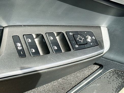 Certified 2024 Kia EV6 Light RWD image 18