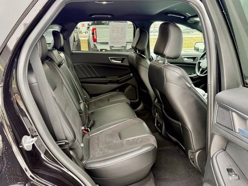 Used 2024 Ford Edge ST w/ Cargo Accessory Package image 17