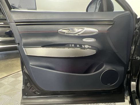Used 2022 Genesis GV70 2.5T w/ Sport Prestige Package AWD/4WD image 22
