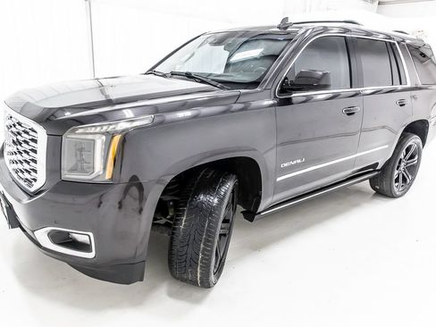 Used 2018 GMC Yukon Denali w/ Open Road Package AWD/4WD image 2