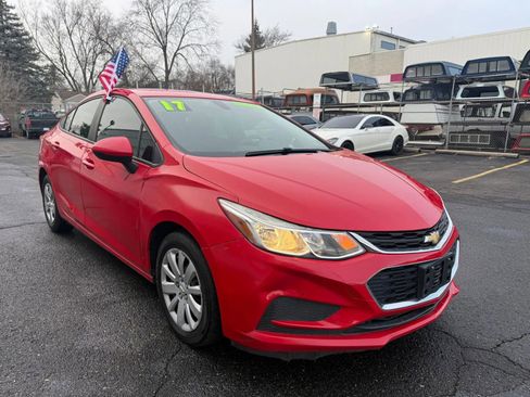 Used 2017 Chevrolet Cruze LS image 3