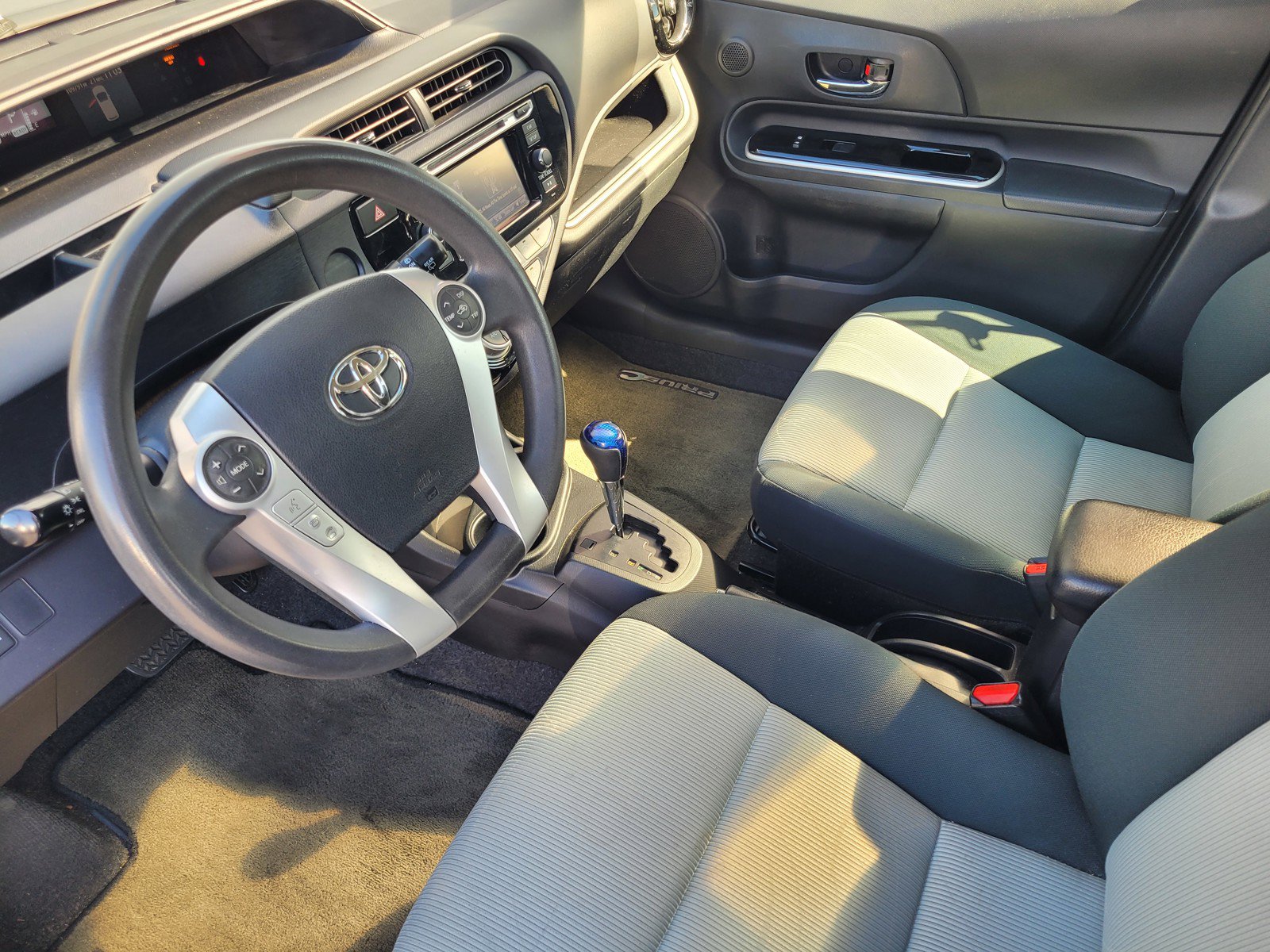 Used 2015 Toyota Prius C Two FWD image 20