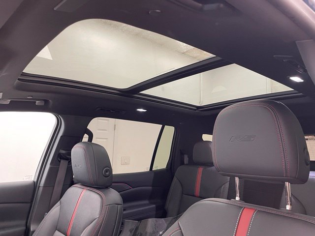Used 2024 Chevrolet Traverse RS w/ LPO, Floor Liner Package AWD/4WD image 15