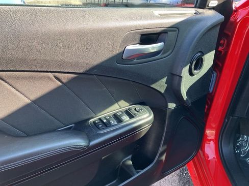 Used 2022 Dodge Charger R/T w/ Blacktop Package image 7