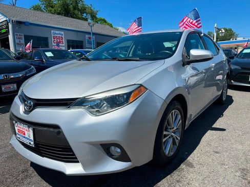 Used 2015 Toyota Corolla LE FWD image 5