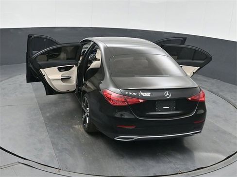 Used 2022 Mercedes-Benz C 300 Sedan image 55