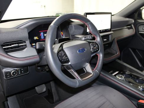 Used 2025 Ford Explorer ST-Line AWD/4WD image 14