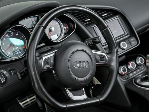 Used 2011 Audi R8 V8 AWD/4WD image 20