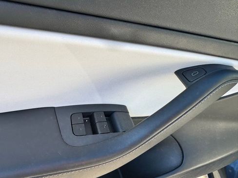 Used 2021 Tesla Model 3 Long Range image 11