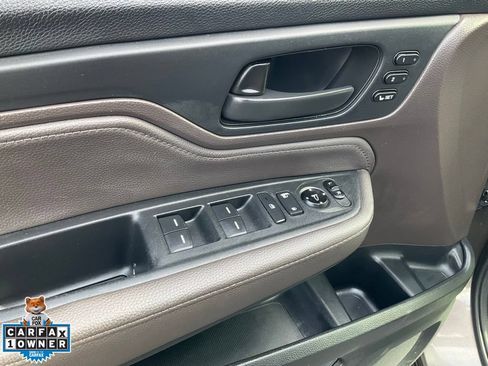 Used 2018 Honda Odyssey Touring image 28