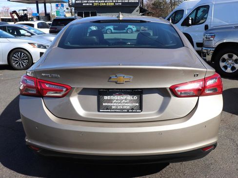 Used 2024 Chevrolet Malibu LT image 4