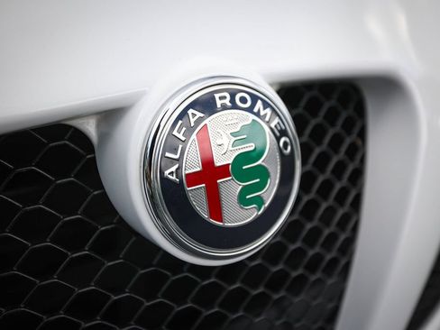 Used 2017 Alfa Romeo 4C Coupe w/ Coupe Track Package 1 RWD image 12