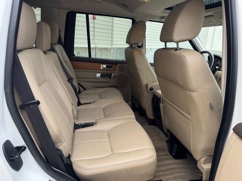 Used 2015 Land Rover LR4 HSE LUX image 30