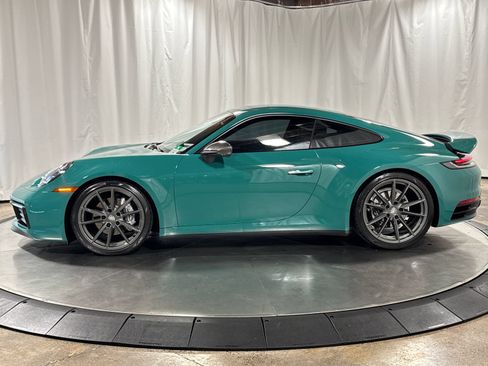 Used 2024 Porsche 911 Carrera T RWD image 8