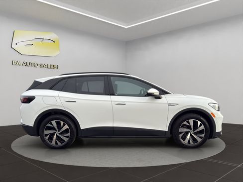 Used 2023 Volkswagen ID.4 Pro image 8