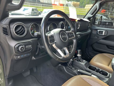 Used 2022 Jeep Wrangler Unlimited Sahara w/ Safety Group image 6