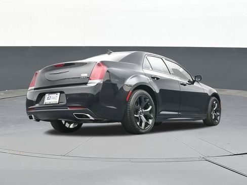 Used 2022 Chrysler 300 Touring L image 47