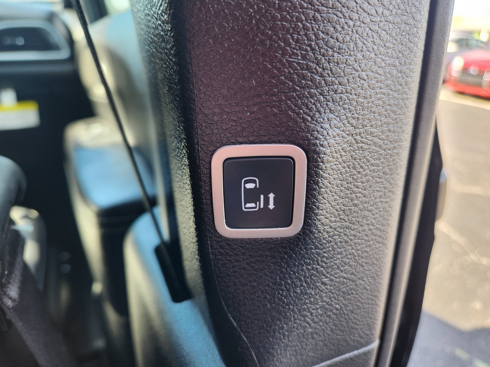 Used 2026 Chrysler Pacifica Select FWD image 49