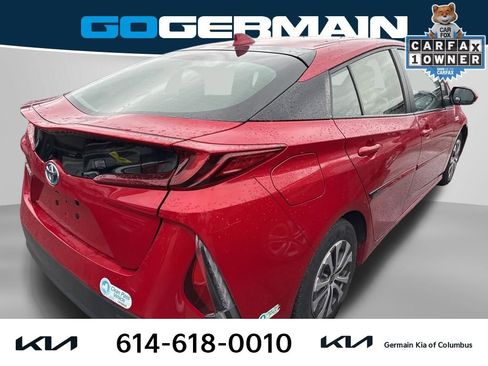 Used 2022 Toyota Prius Prime LE image 5